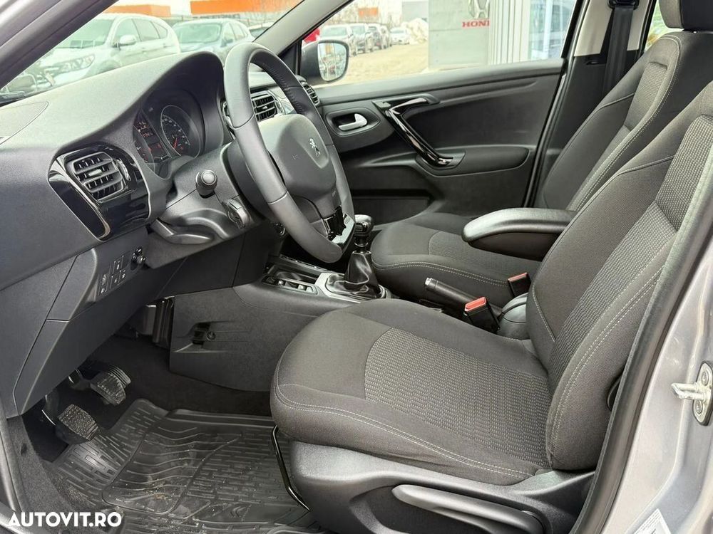 Peugeot 301 1.5 BlueHDI FAP Allure - 36