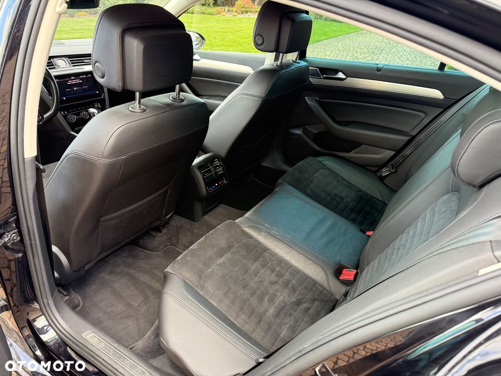 Volkswagen Passat 2.0 TDI Bi-Turbo BMT 4Mot Highline DSG - 10