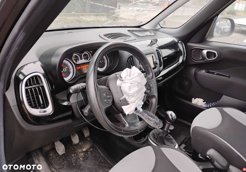 Fiat 500L - 12