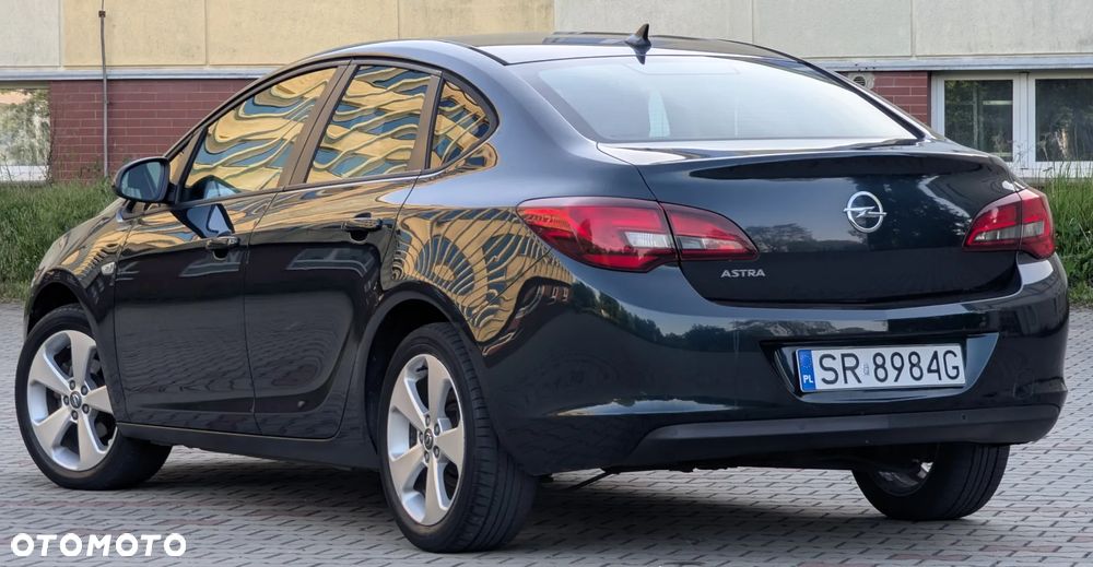 Opel Astra 1.6 Enjoy - 31