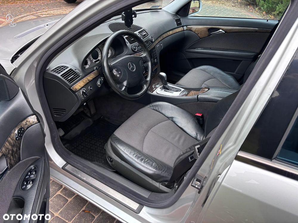 Mercedes-Benz Klasa E 220 T CDI Automatik Avantgarde - 12