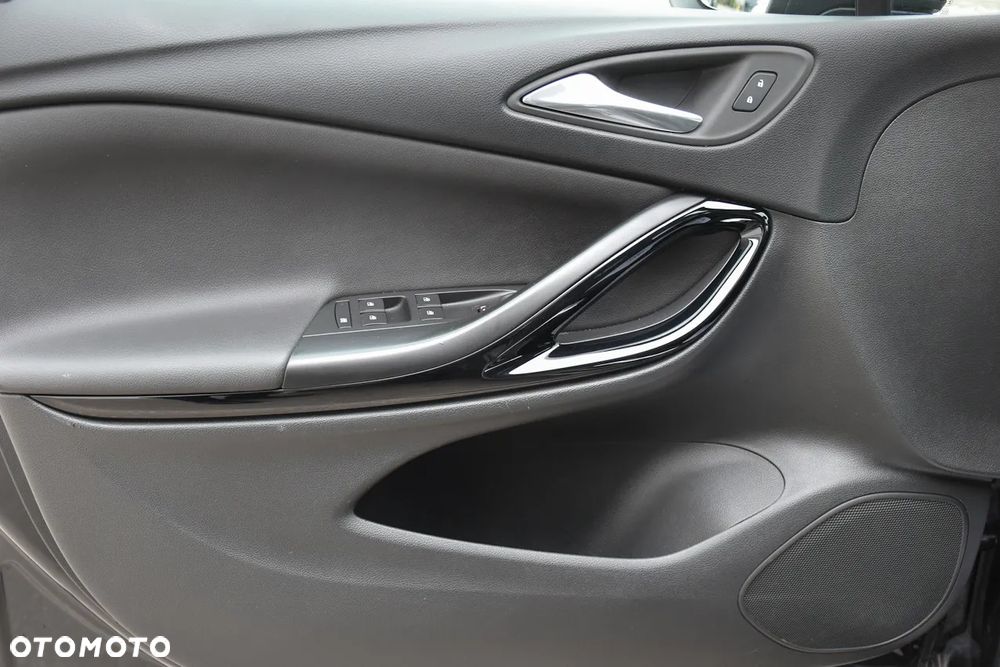 Opel Astra 1.6 D (CDTI) Start/Stop Dynamic - 18