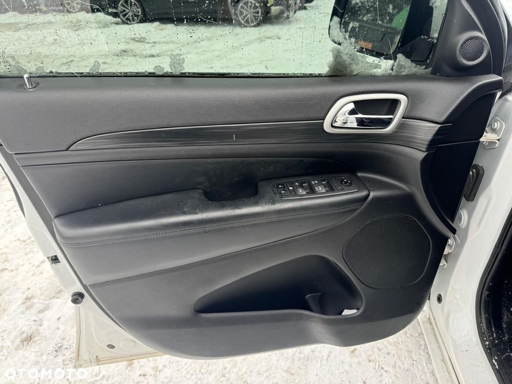 Jeep Grand Cherokee 3.6 V6 Pentastar 4WD Automatik Laredo - 11