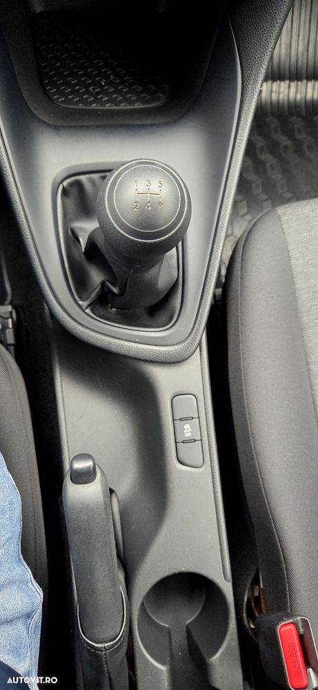 Toyota Yaris 1.0 L Eco - 18