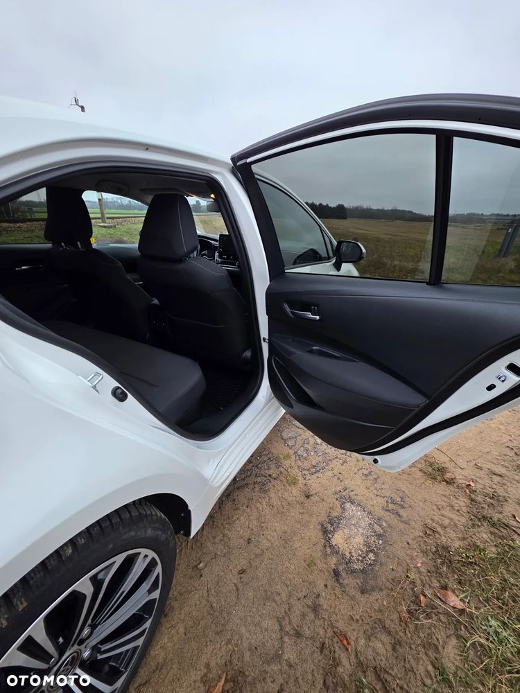 Toyota Corolla 1.8 Hybrid Comfort - 34