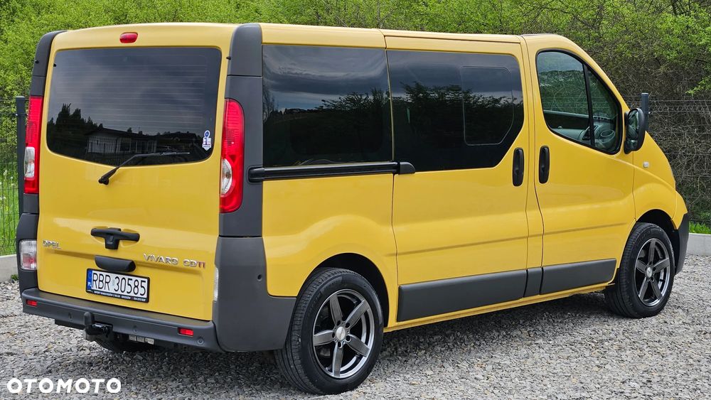 Opel Vivaro - 11