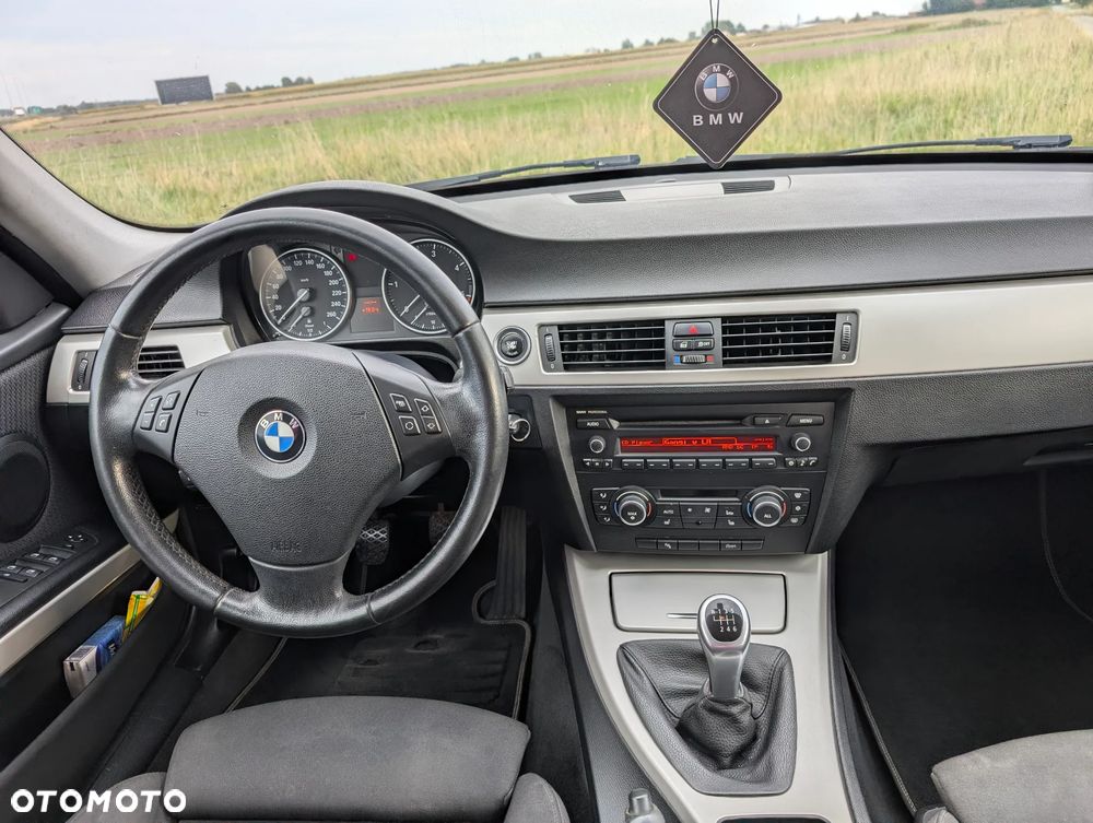 BMW Seria 3 - 11