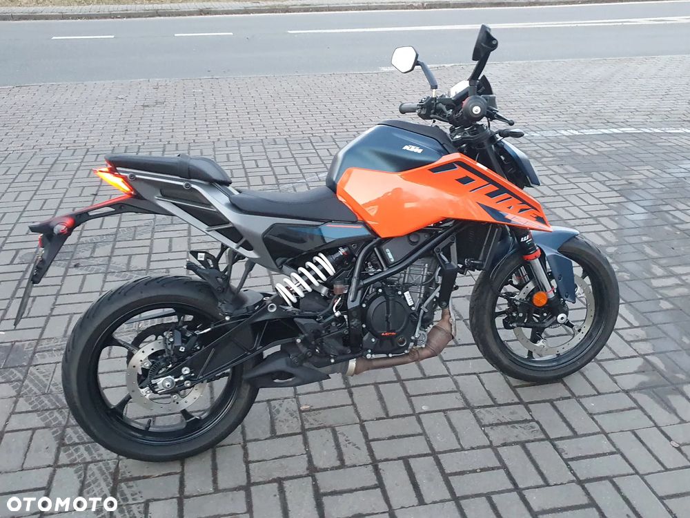 KTM Duke - 3
