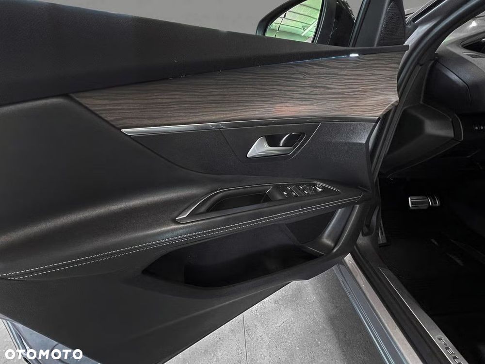 Peugeot 3008 1.6 PureTech Hybrid4 PHEV GT Pack S&S EAT8 - 29