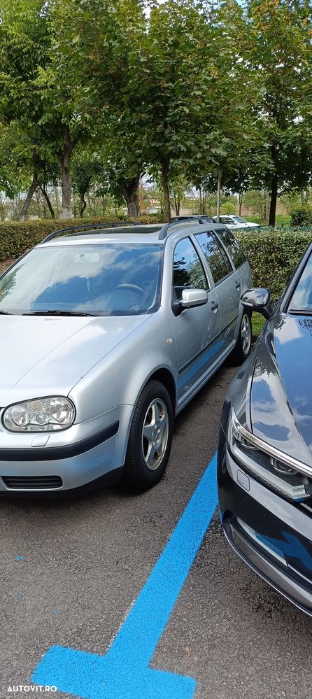 Volkswagen Golf - 3