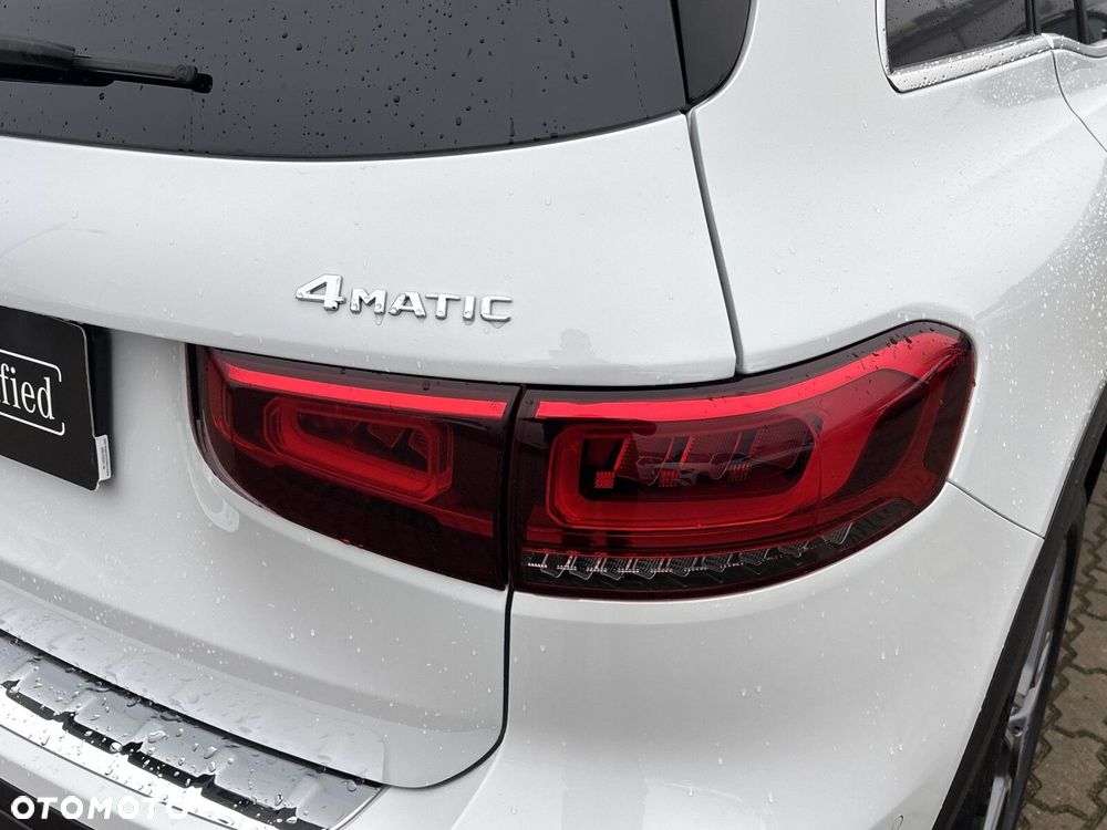 Mercedes-Benz GLB 200 4-Matic AMG Line 8G-DCT - 10