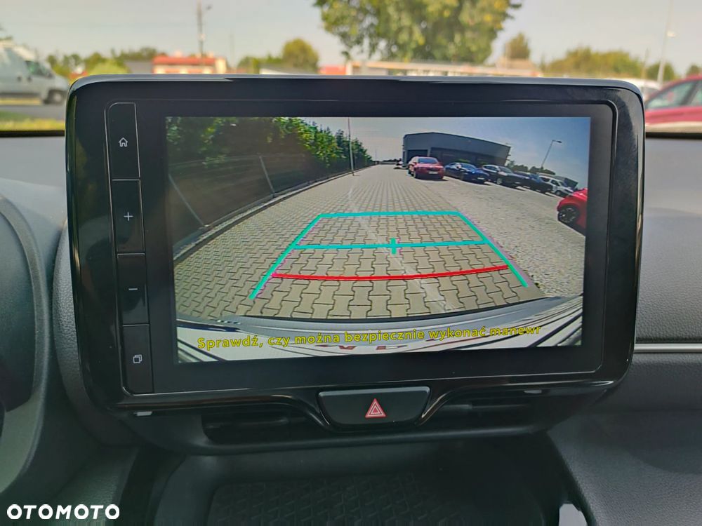 Toyota Yaris Cross Hybrid 1.5 Comfort 4x4 - 19
