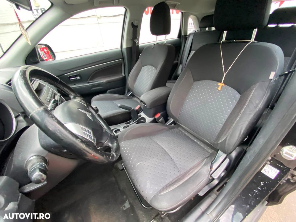 Mitsubishi ASX - 17