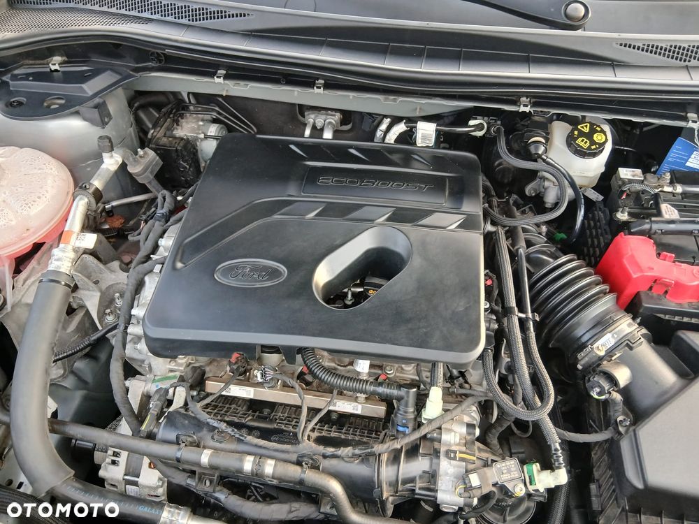 Ford Kuga 1.5 EcoBoost COOL&CONNECT - 32