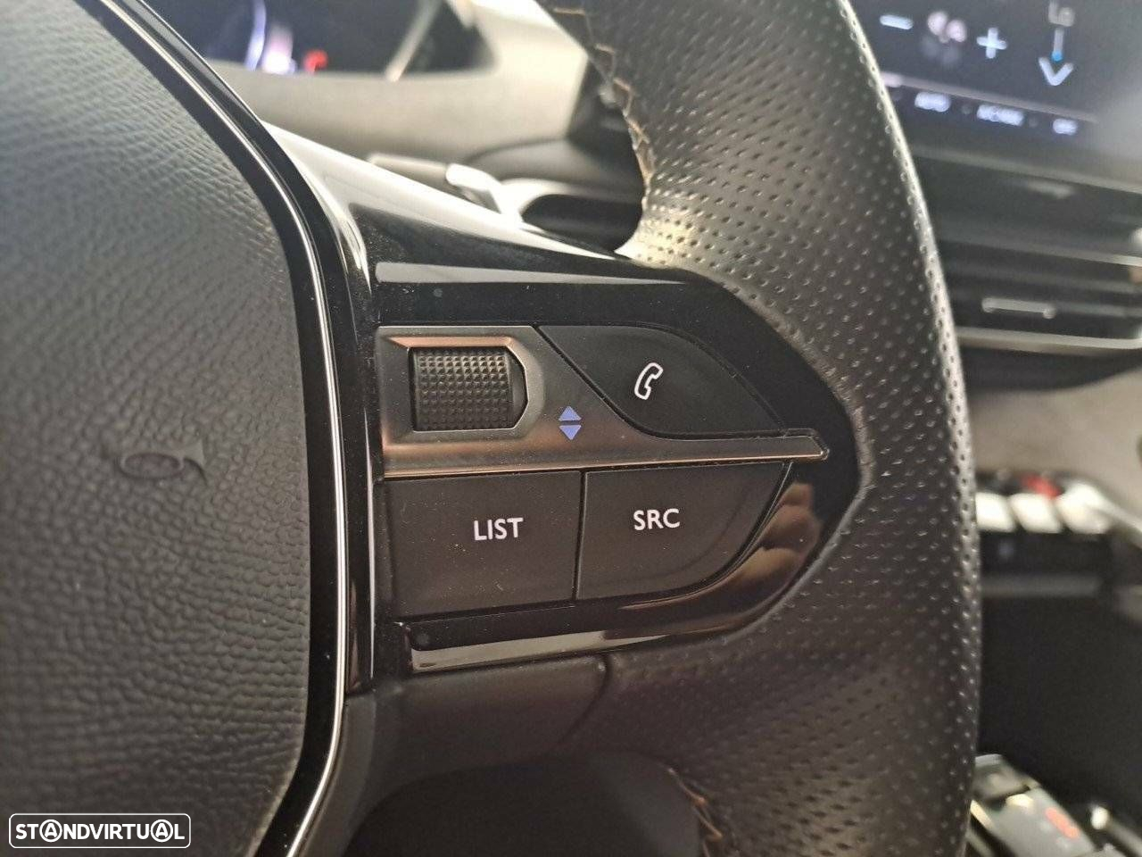 Peugeot 3008 1.5 BlueHDi GT EAT8 - 17