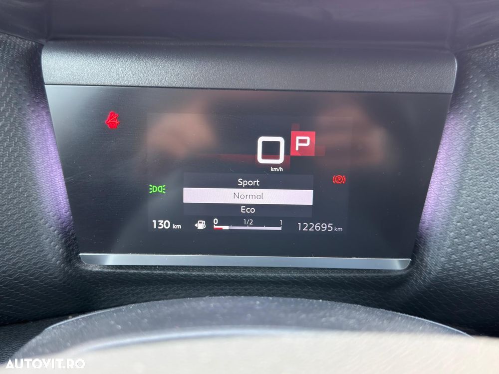 Citroën C4 PureTech 155 Stop&Start EAT8 SHINE - 6