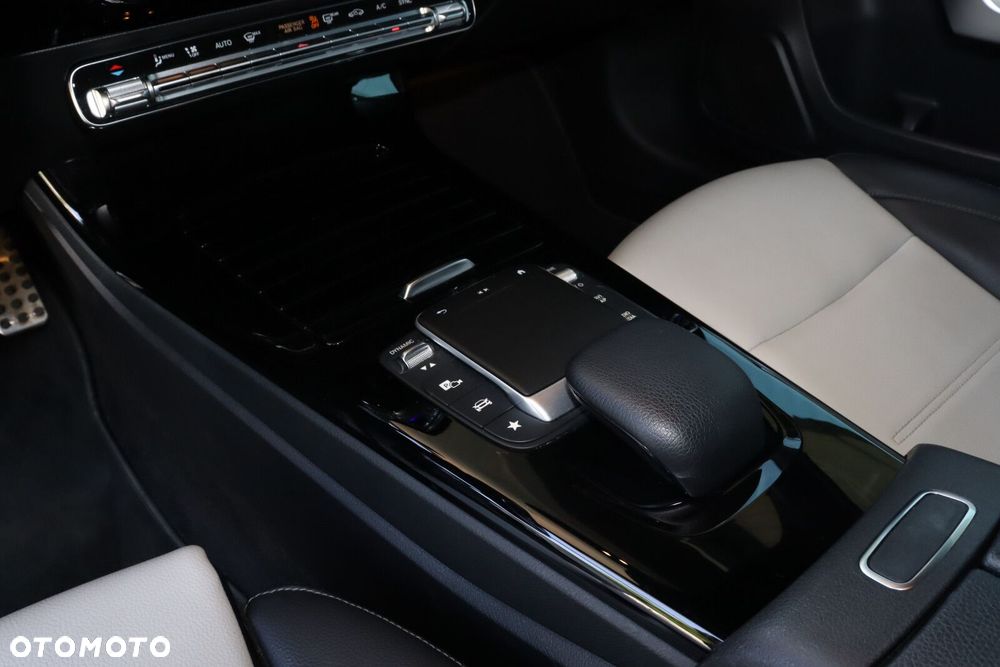 Mercedes-Benz Klasa A 180 AMG Line 7G-DCT - 14
