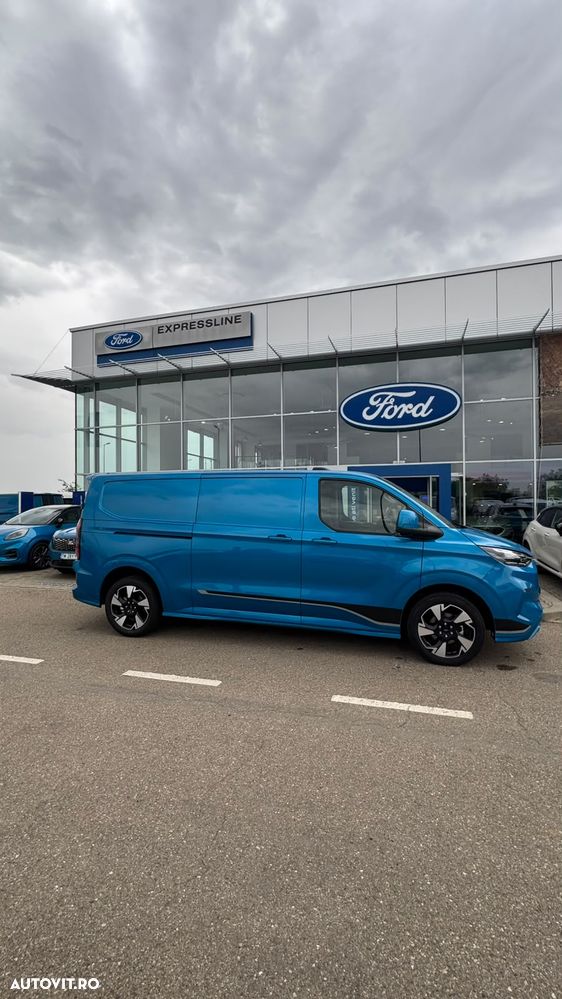 Ford CUSTOM VAN - 6