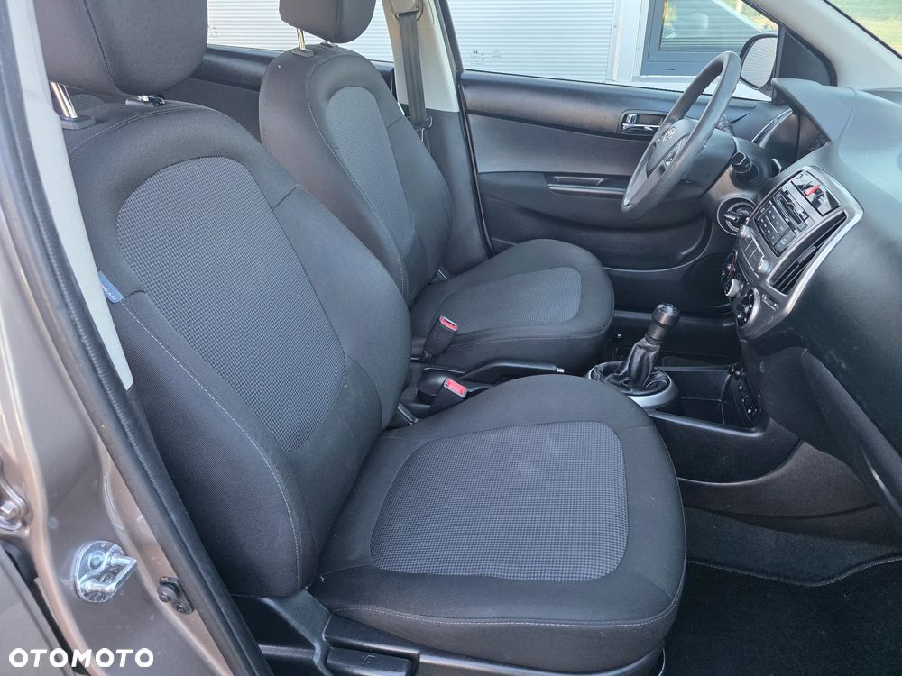 Hyundai i20 1.2 Select - 11