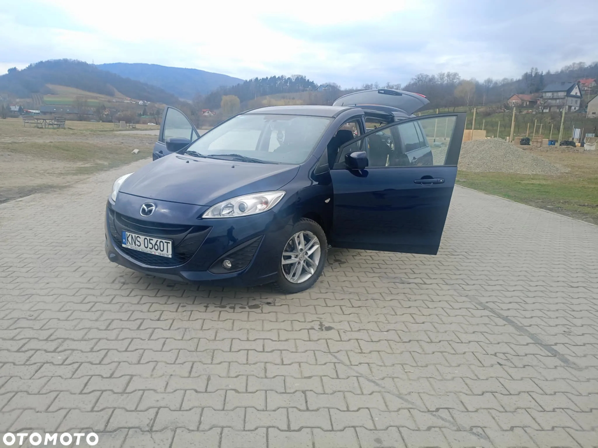 Mazda 5 - 16
