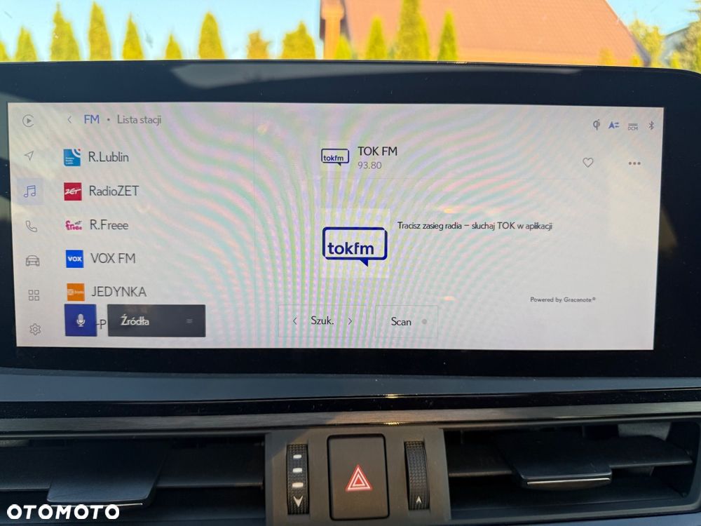 Lexus ES 300h Business Edition - 29