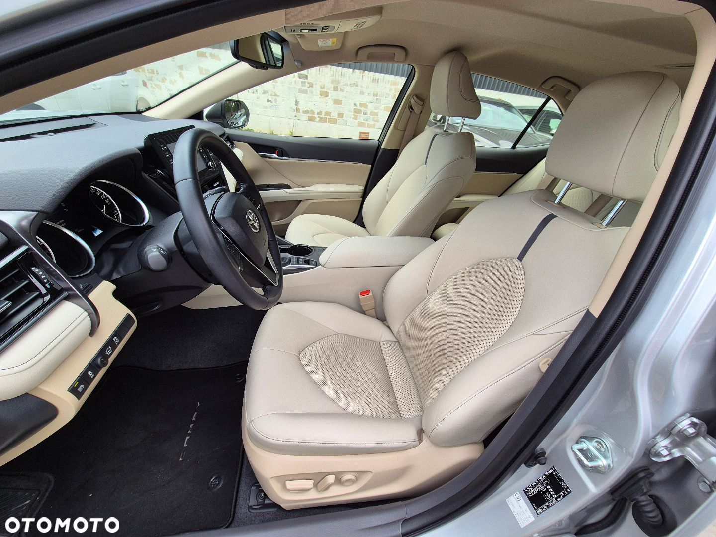 Toyota Camry - 8