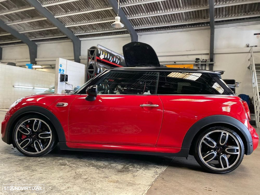 MINI 3 Portas John Cooper Works - 8