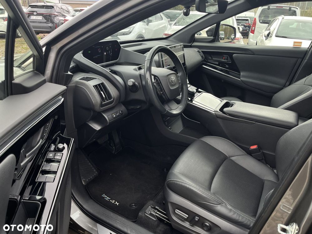 Toyota bZ4X 71.4kWh Executive - 16