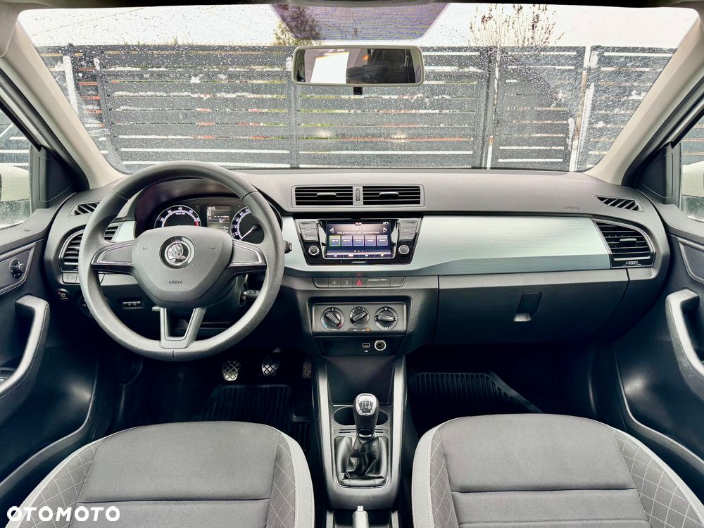 Skoda Fabia - 12