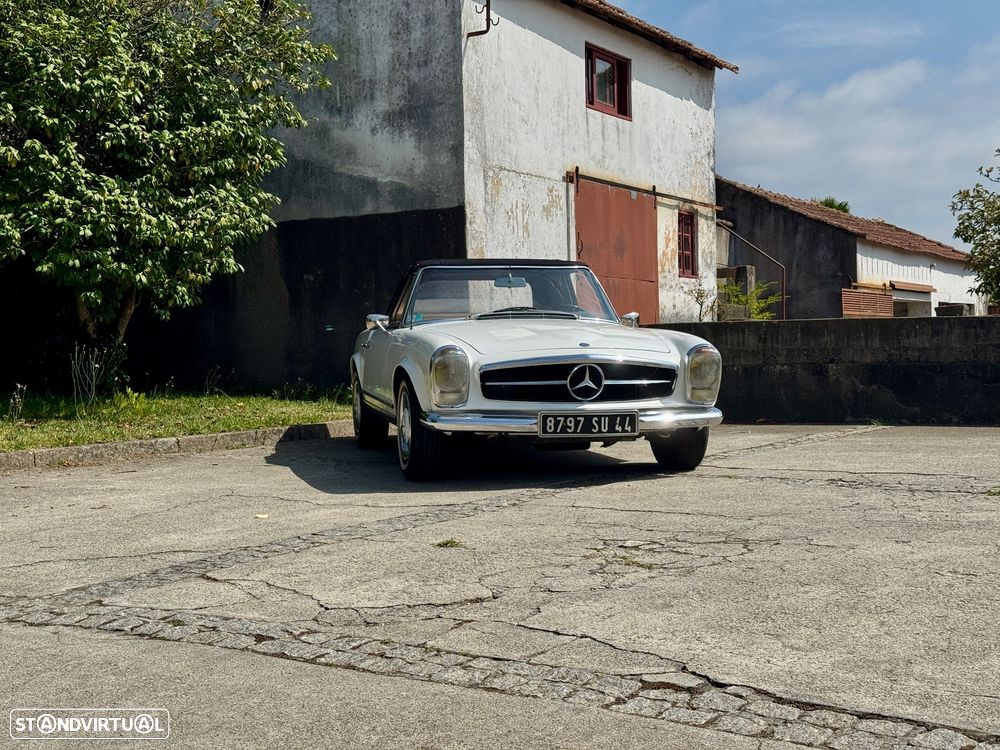 Mercedes-Benz SL 230 - 1