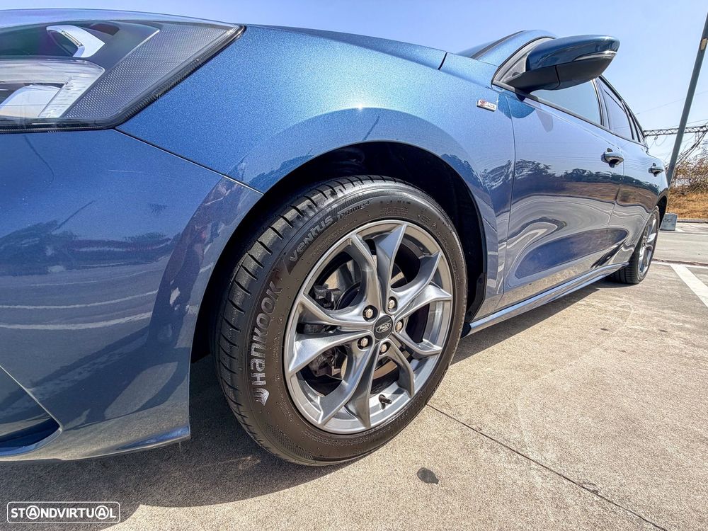 Ford Focus 1.0 EcoBoost S&S ST-LINE - 11