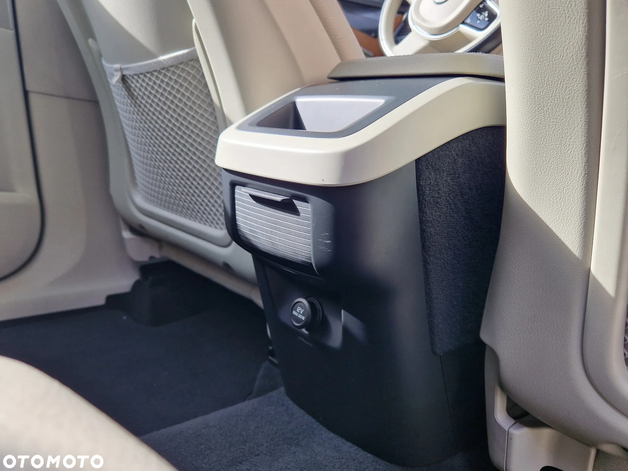 Volvo XC 90 - 23