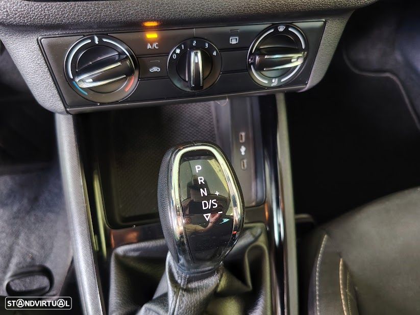Skoda Kamiq 1.0 TSI Ambition DSG - 27