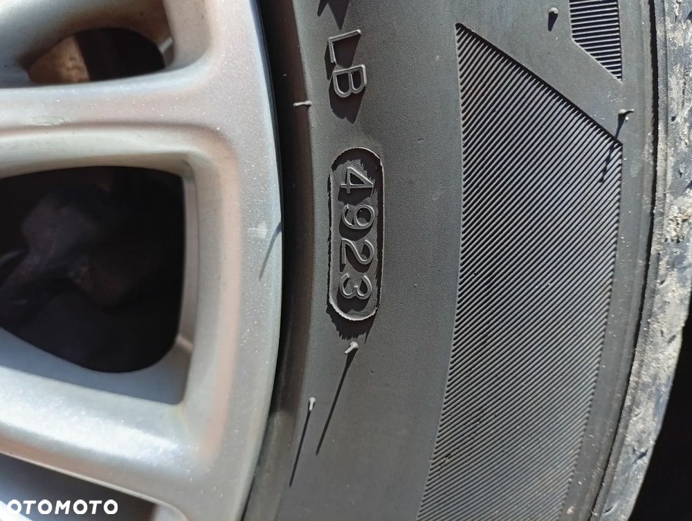 Ford C-MAX 1.6 TDCi Start-Stop-System Trend - 12