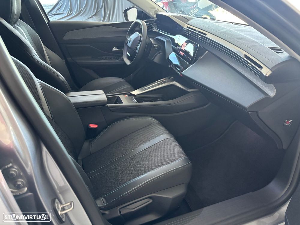 Peugeot 308 - 13