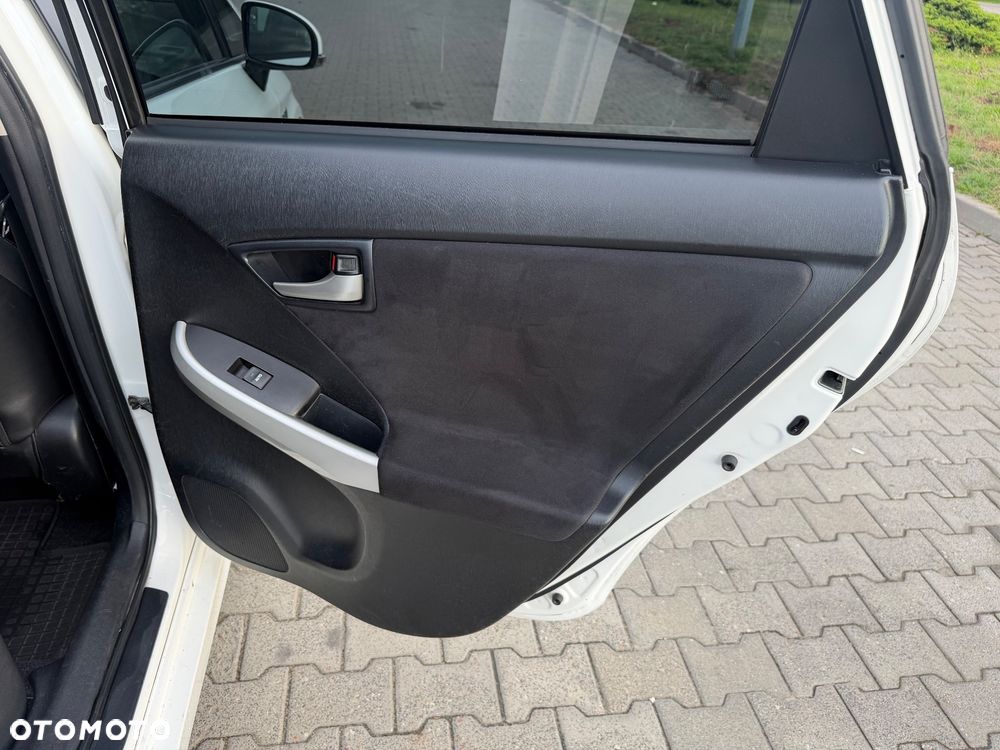 Toyota Prius - 16