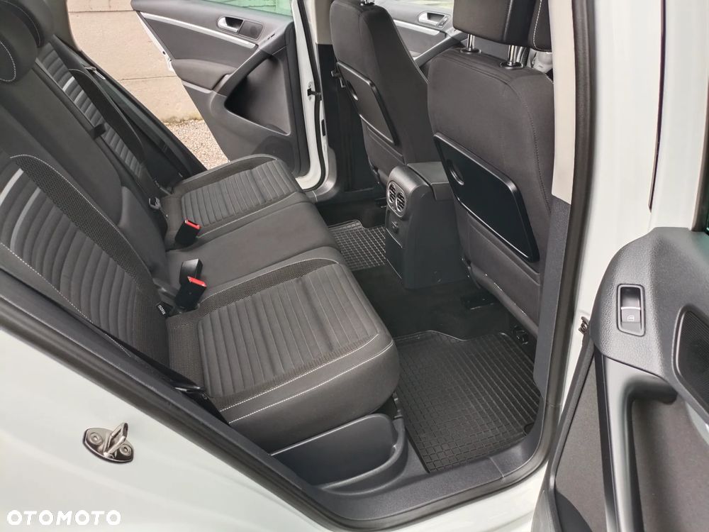 Volkswagen Tiguan 2.0 TDI DPF 4Motion BlueMotion Technology Cup Sport & Style - 13