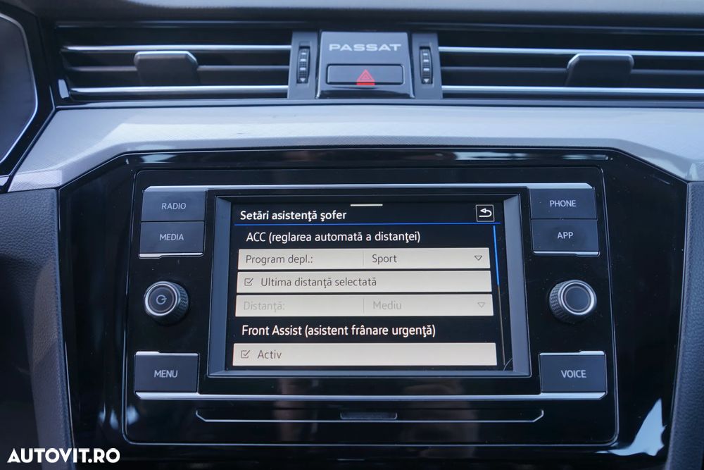 Volkswagen Passat - 16