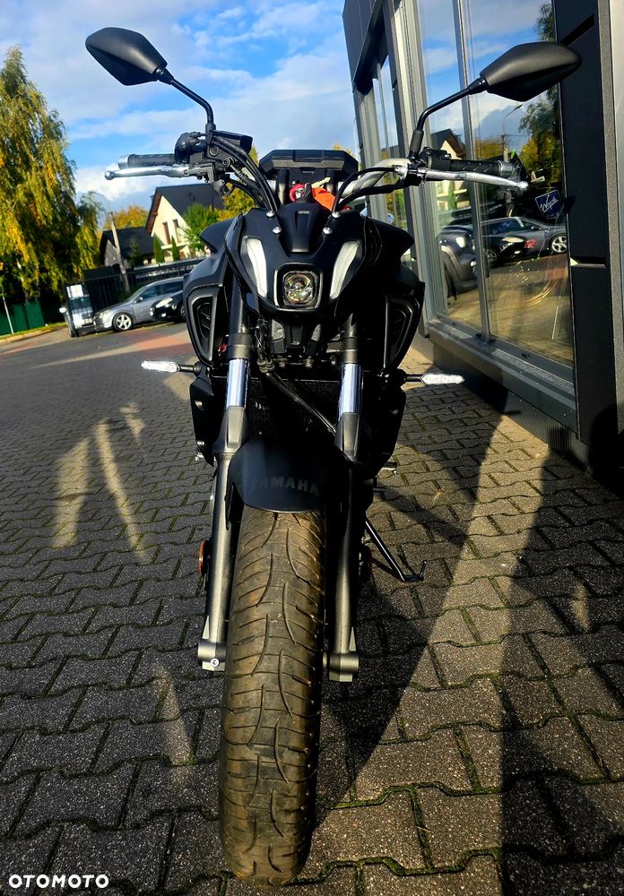 Yamaha MT - 22