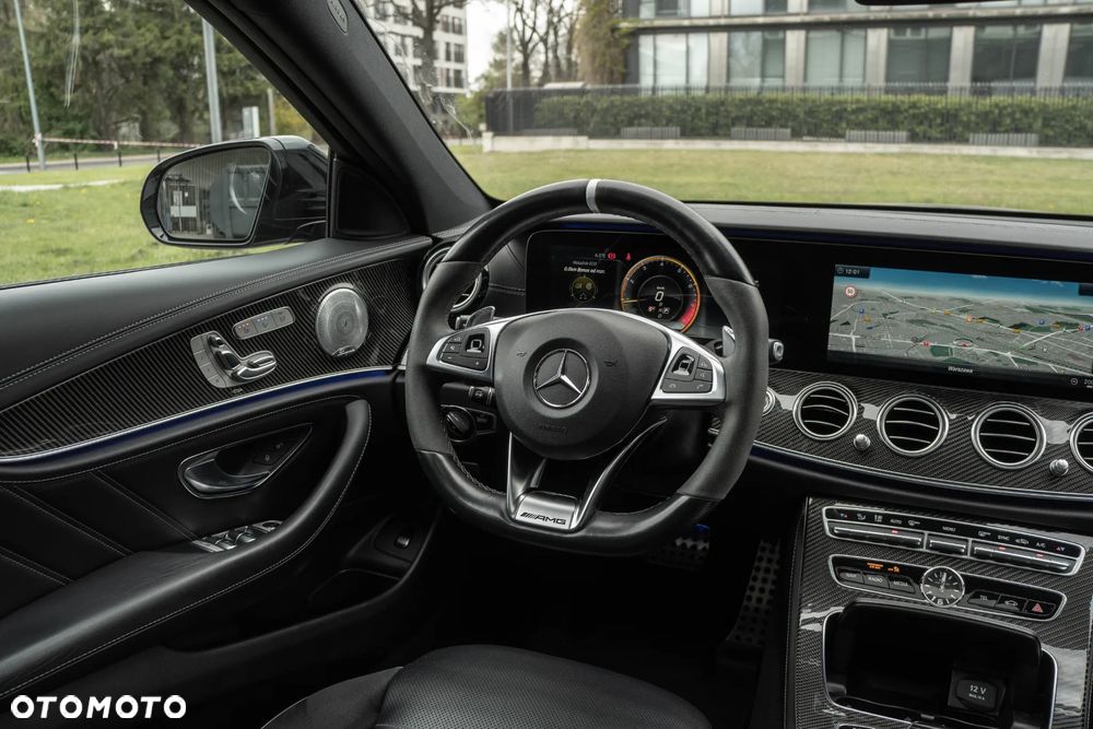 Mercedes-Benz Klasa E AMG 63 S 4Matic+ 9G-TRONIC - 21