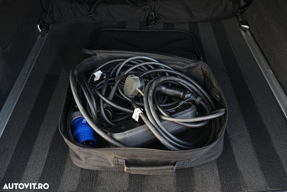 Audi Q7 3.0 55 TFSIe quattro Tiptronic S Line - 33