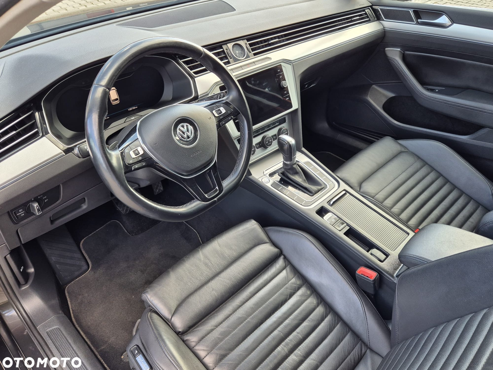Volkswagen Passat Variant 2.0 TDI SCR DSG Highline - 40