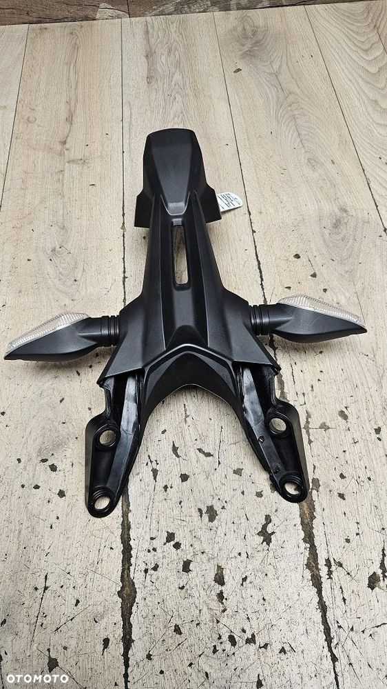 Uchwyt tablicy kierunkowskazy Ducati Monster 821 - 7
