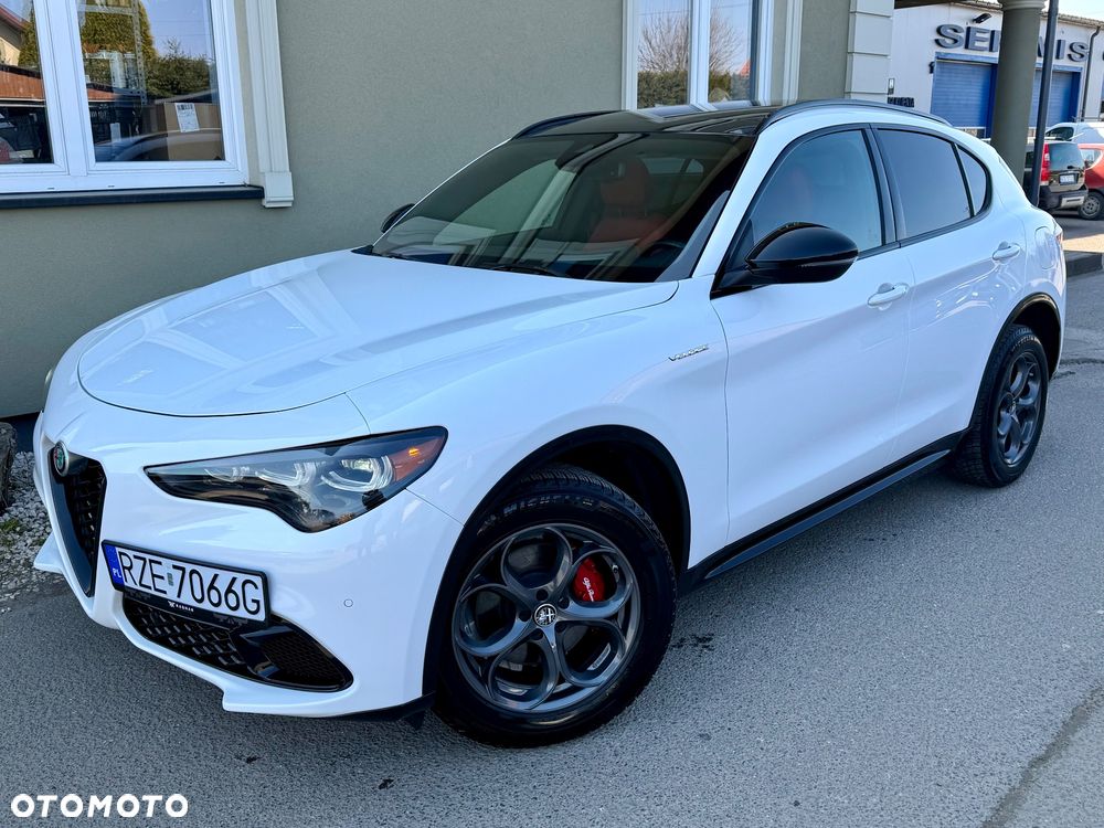 Alfa Romeo Stelvio 2.0 Turbo 16V AT8-Q4 Veloce - 1