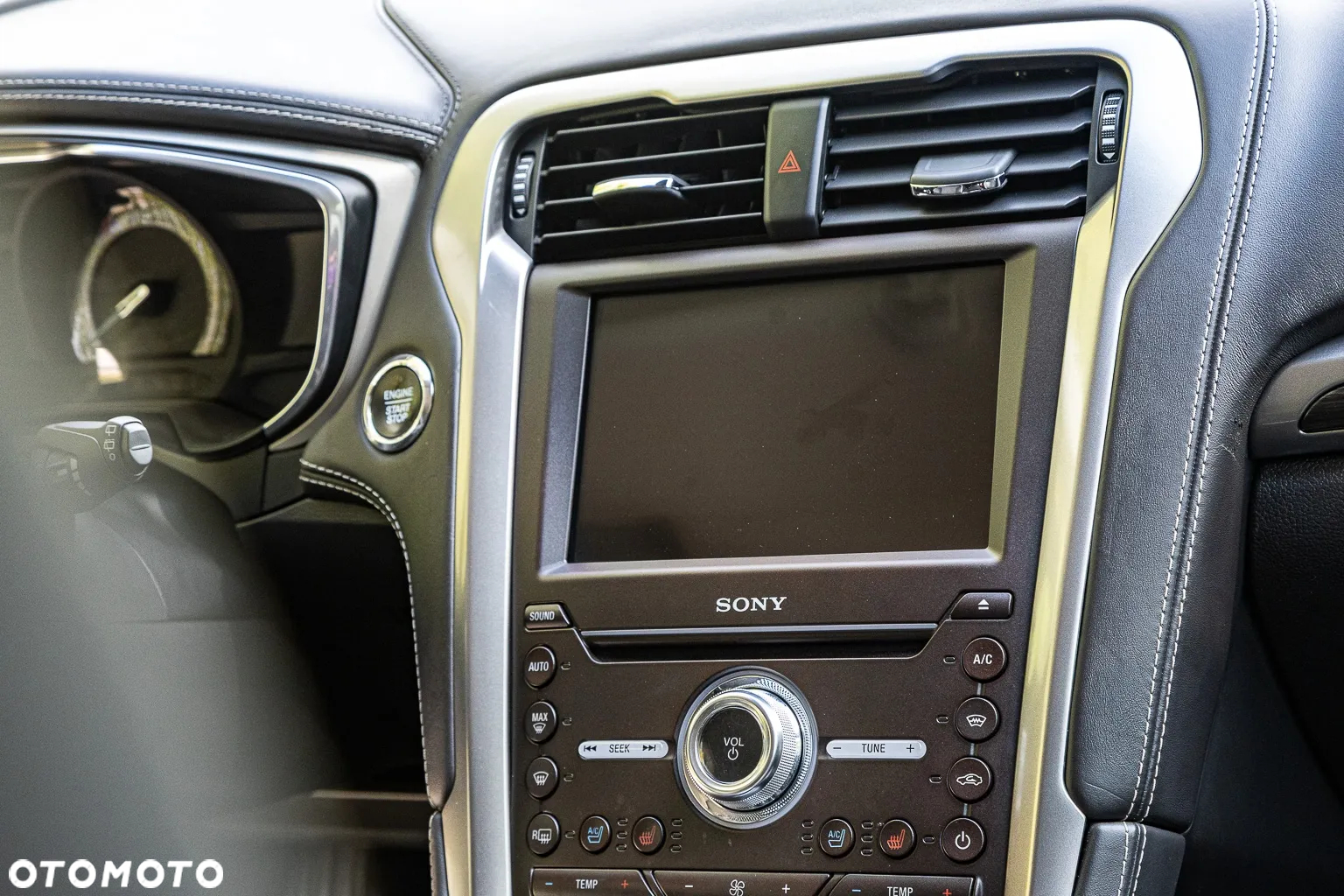 Ford Mondeo 2.0 Hybrid Vignale - 17