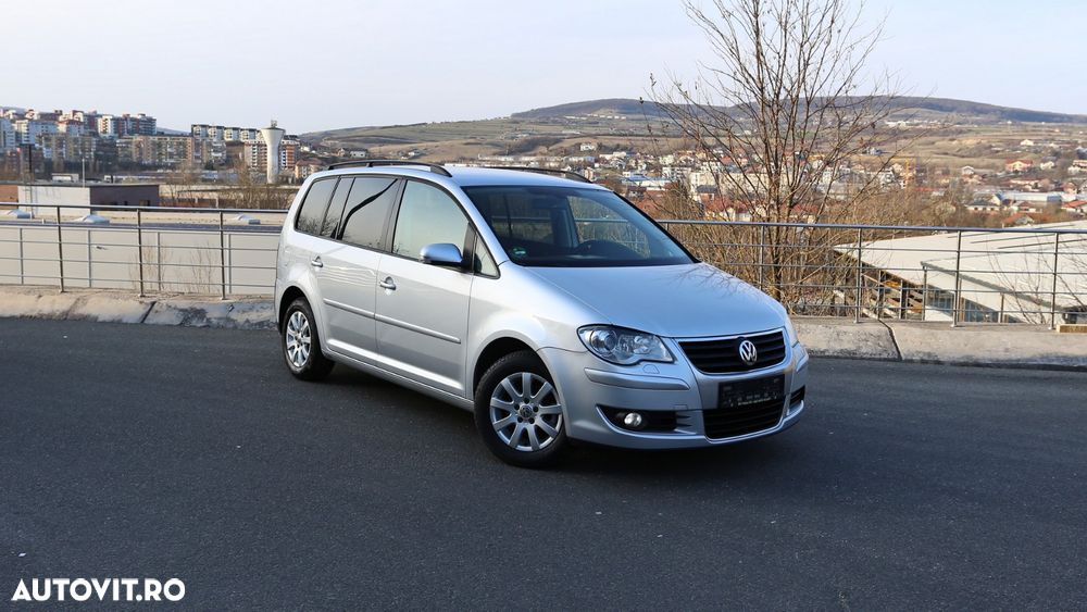 Volkswagen Touran 1.9 TDI DPF Highline - 3
