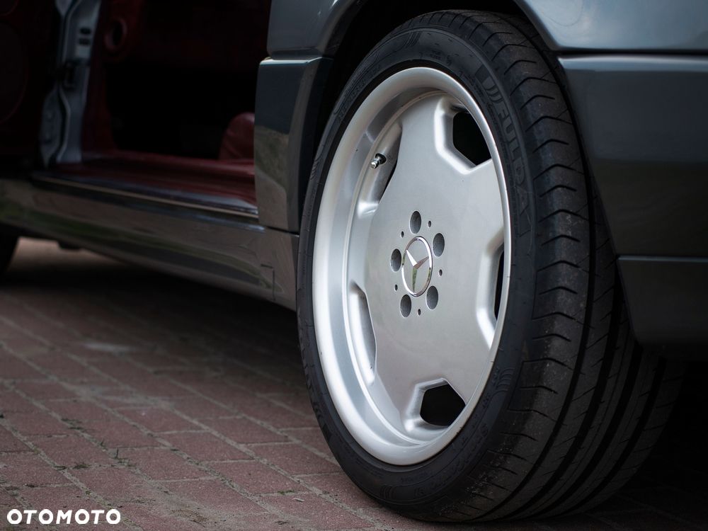 Mercedes-Benz SL - 7