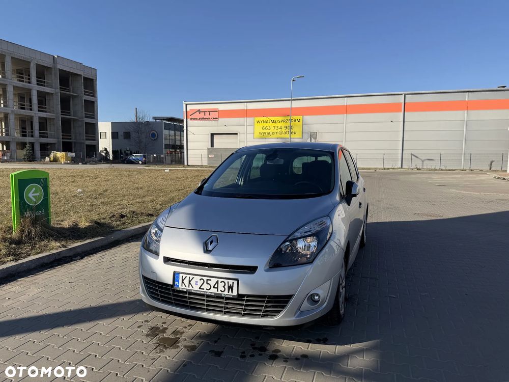 Renault Scenic - 11
