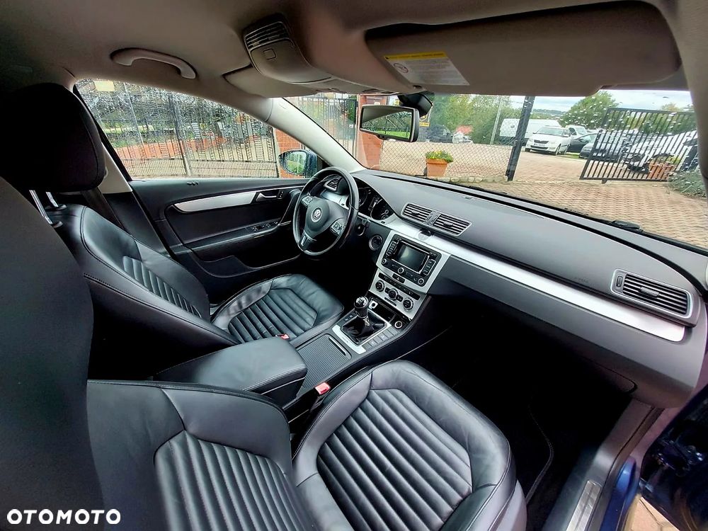 Volkswagen Passat Variant 2.0 TDI 4Motion BlueMotion Technol Highline - 19