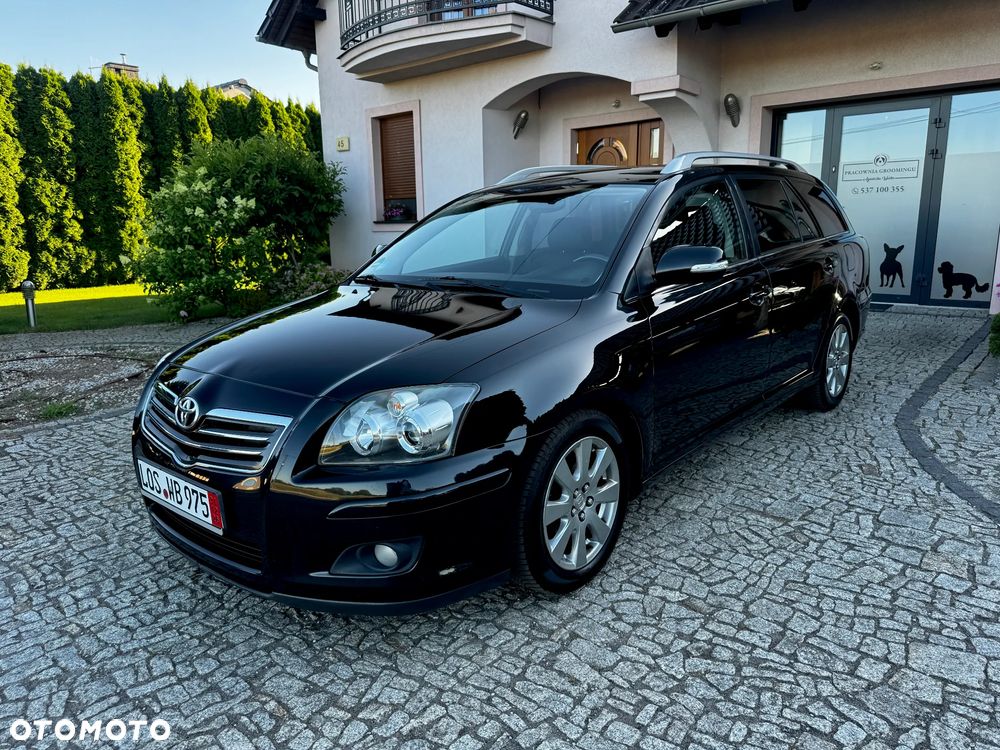 Toyota Avensis 1.8 VVT-i Executive - 1